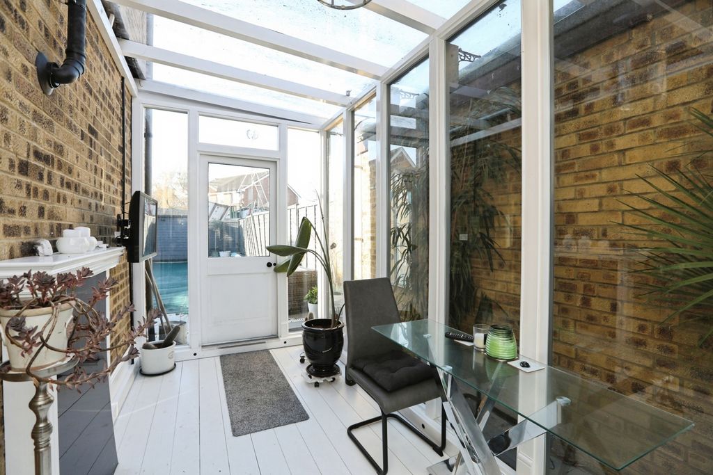 Additional image 5 of 3 bed semi-detached house for saleDiligent Drive, Sittingbourne, Kent ME10