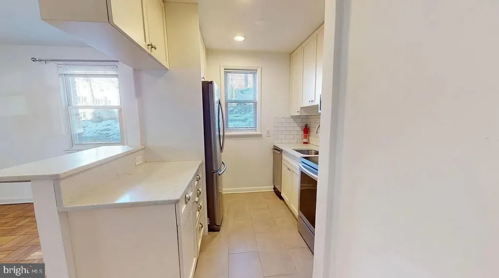 4000 Beecher Street NW Unit 101, Washington, DC 20007 photo 4