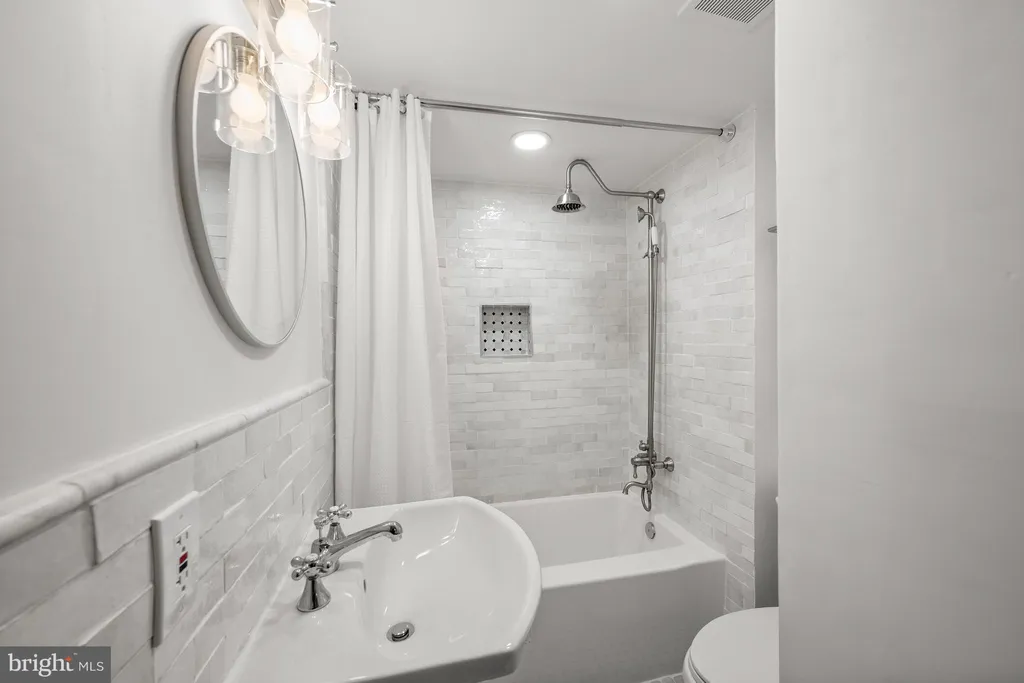 Additional image 28 of 2719 O Street NW, Washington, DC 20007
