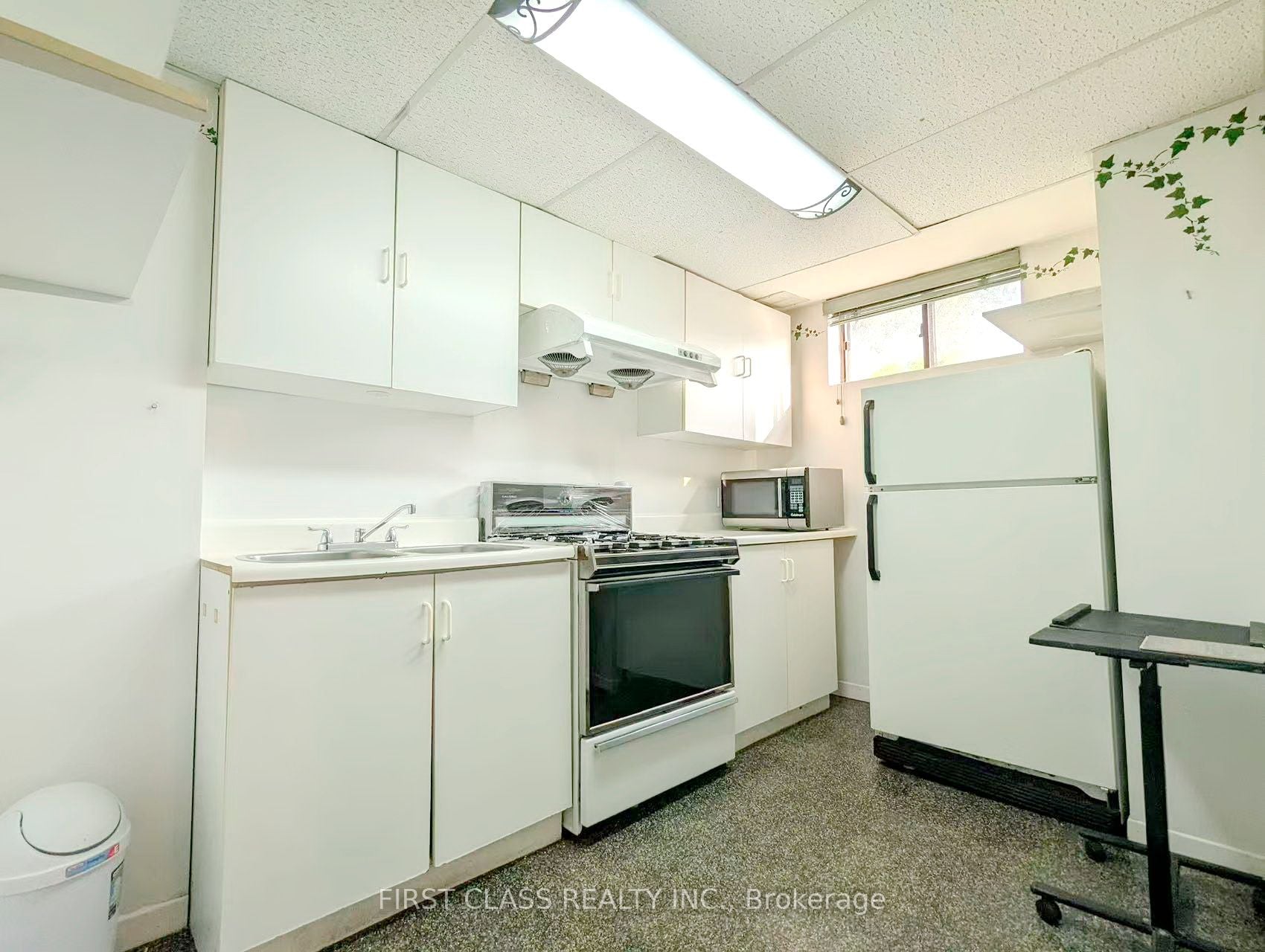 Additional image 3 of Bsmnt-1226 Kos Boulevard, Mississauga, ON, L5J 4L7