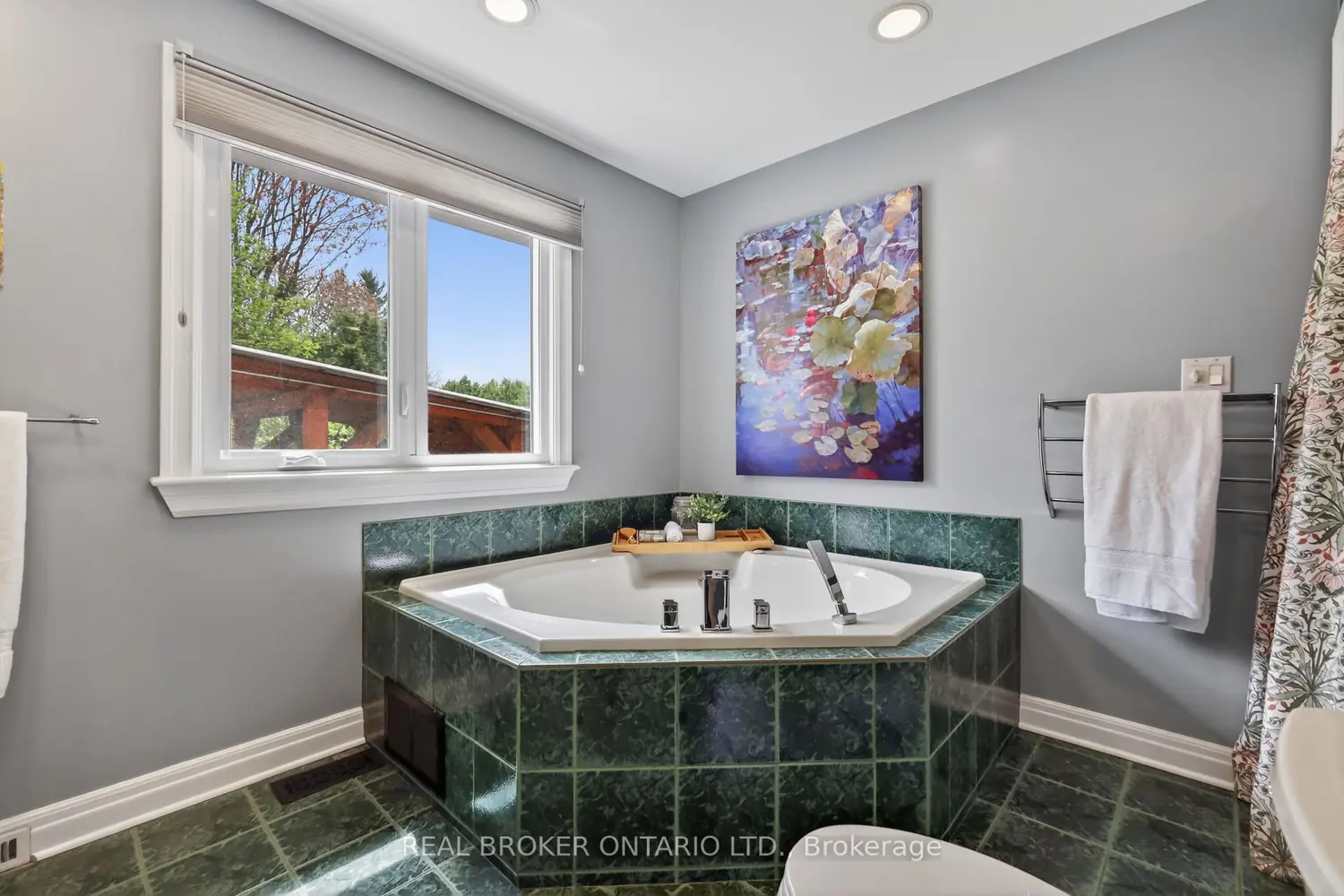 Additional image 8 of 1572 Dorion Avenue