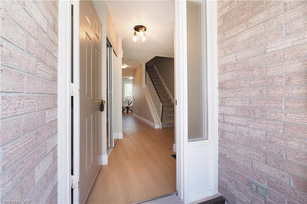 Additional image 3 of 27 Scenic Wood Crescent, Kitchener, ON, N2A 3N2