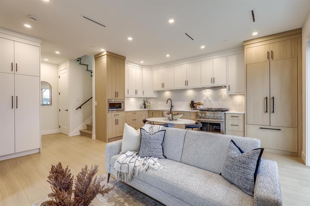 Additional image 3 of 2-3695 26 Avenue E, Vancouver, BC, V5R 2M7