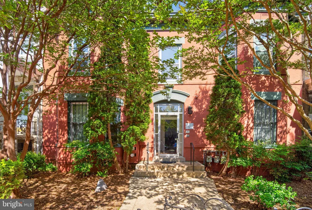 Additional image 2 of 719 5th Street NE Unit 3, Washington, DC 20002