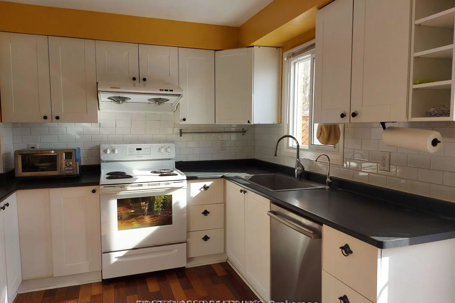 Additional image 11 of 880 Leslie Valley Drive