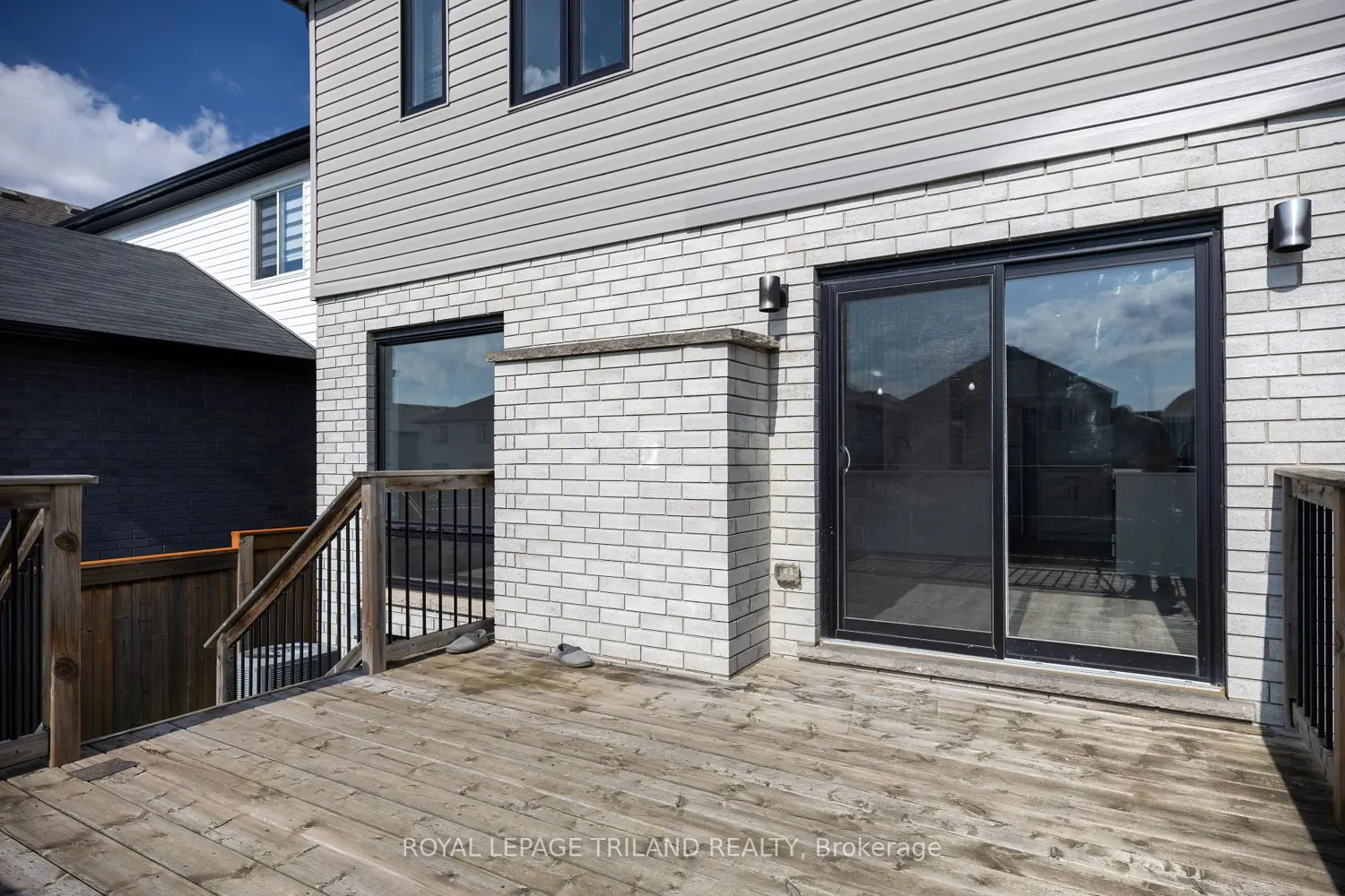 Additional image 18 of 1994 Foxridge Crescent