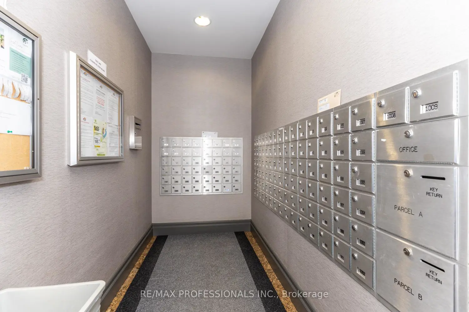 2772 Keele Street 1004 photo 4