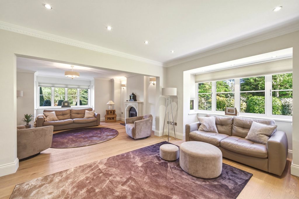 Additional image 3 of 5 bed detached house for saleWeaverlake Drive Yoxall Burton-On-Trent, Staffordshire DE13