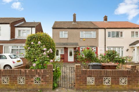 Chelmer Crescent, Barking IG11