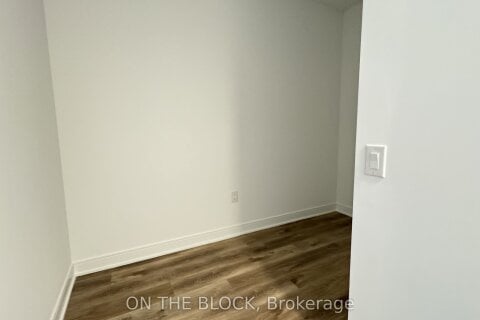 Additional image 8 of 423-86 Dundas Street E, Mississauga, ON, L5A 1W4