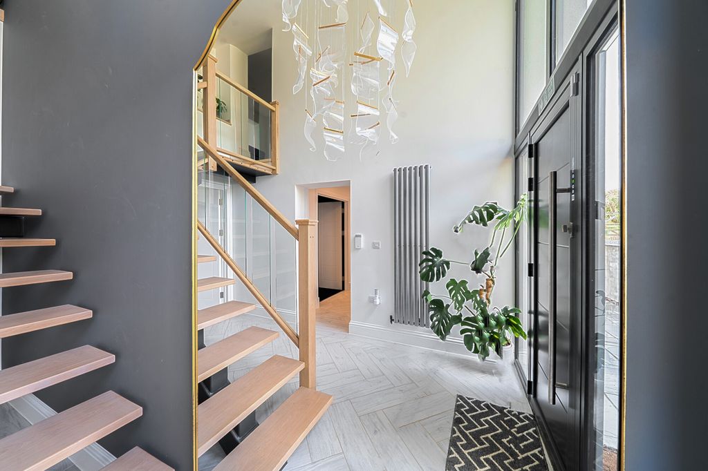 Additional image 28 of 4 bed detached house for saleFox Close, Oxford OX44