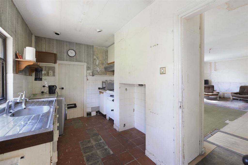 Additional image 8 of 2 bed detached house for salePolice Station Road, West Malling ME19