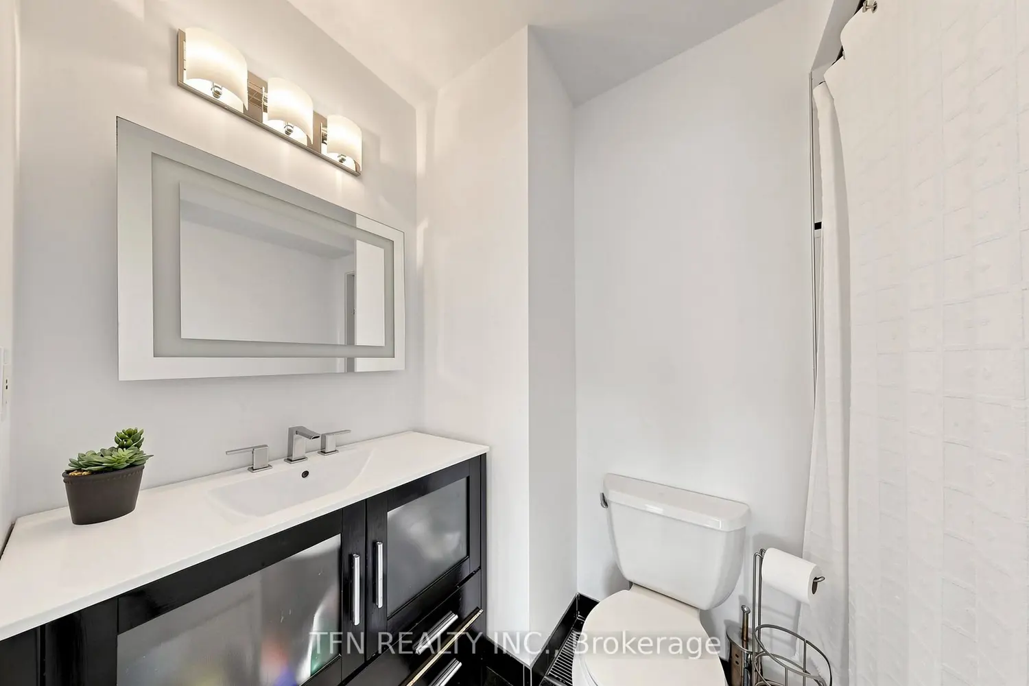 Additional image 9 of 48 Beaumont Place 58
