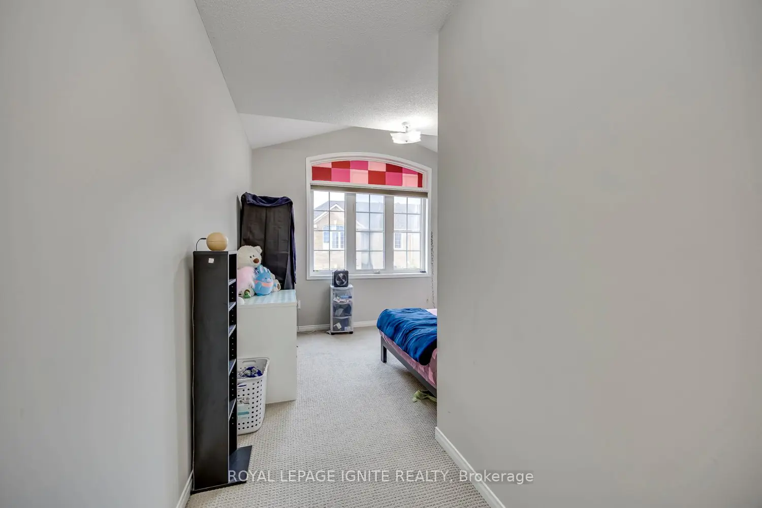 Additional image 14 of 7086 Fairmeadow Crescent
