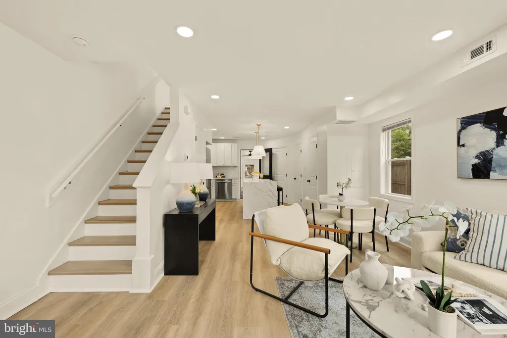 1175 46th Place SE, Washington, DC 20019 photo 4