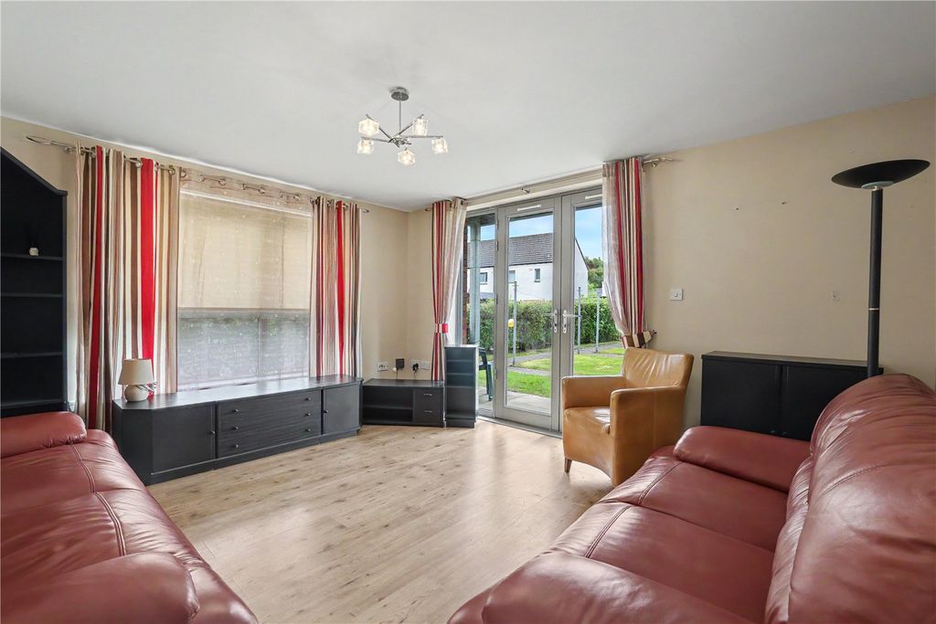 Additional image 4 of 2 bed flat for saleWeir Street, Stirling, Stirlingshire FK8