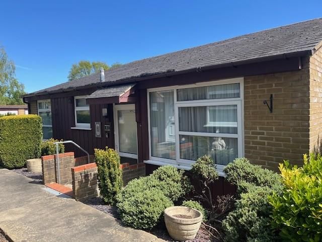 2 bed detached bungalow for saleAsh Croft Court, New Ash Green DA3