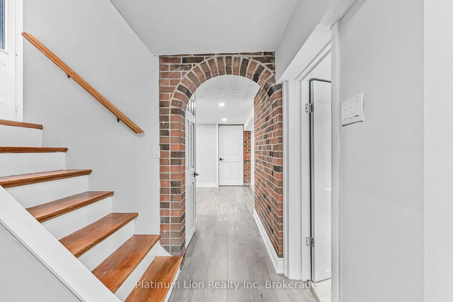 Additional image 14 of 146 Craigroyston Road