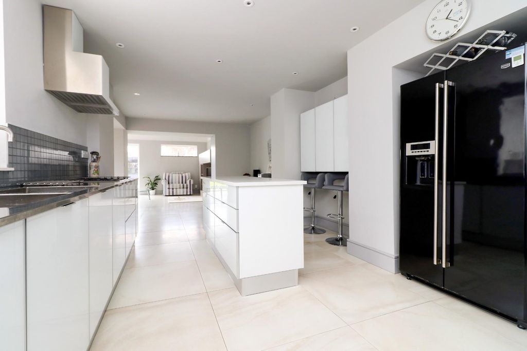 Additional image 8 of 5 bed semi-detached house for salePlymouth Road, Penarth CF64