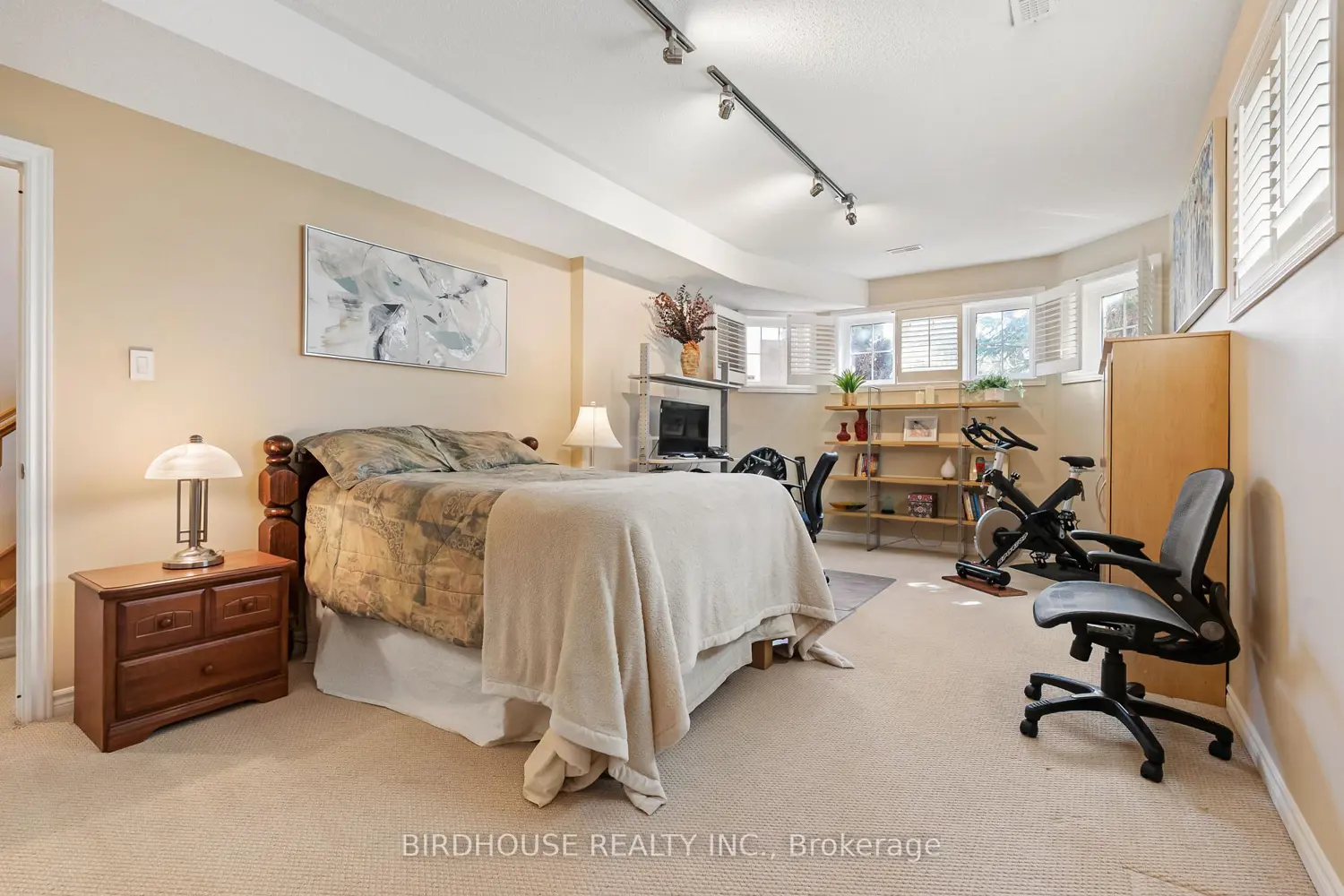 Additional image 12 of 2309 Sumac Street