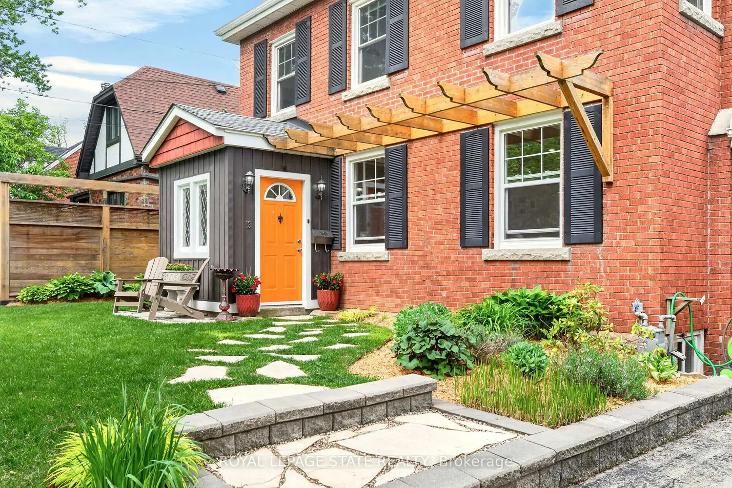 13 Tweedsmuir Avenue