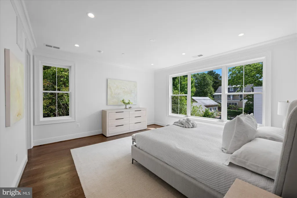 Additional image 31 of 4631 49th Street NW, Washington, DC 20016