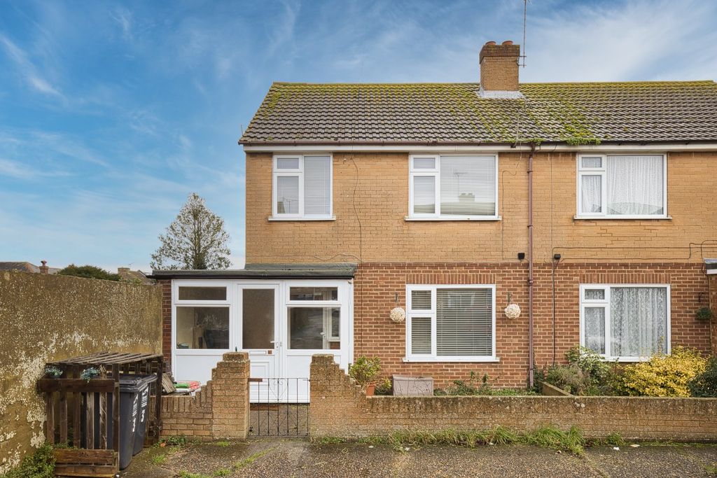 3 bed semi-detached house for saleAnthony Close, Ramsgate CT12
