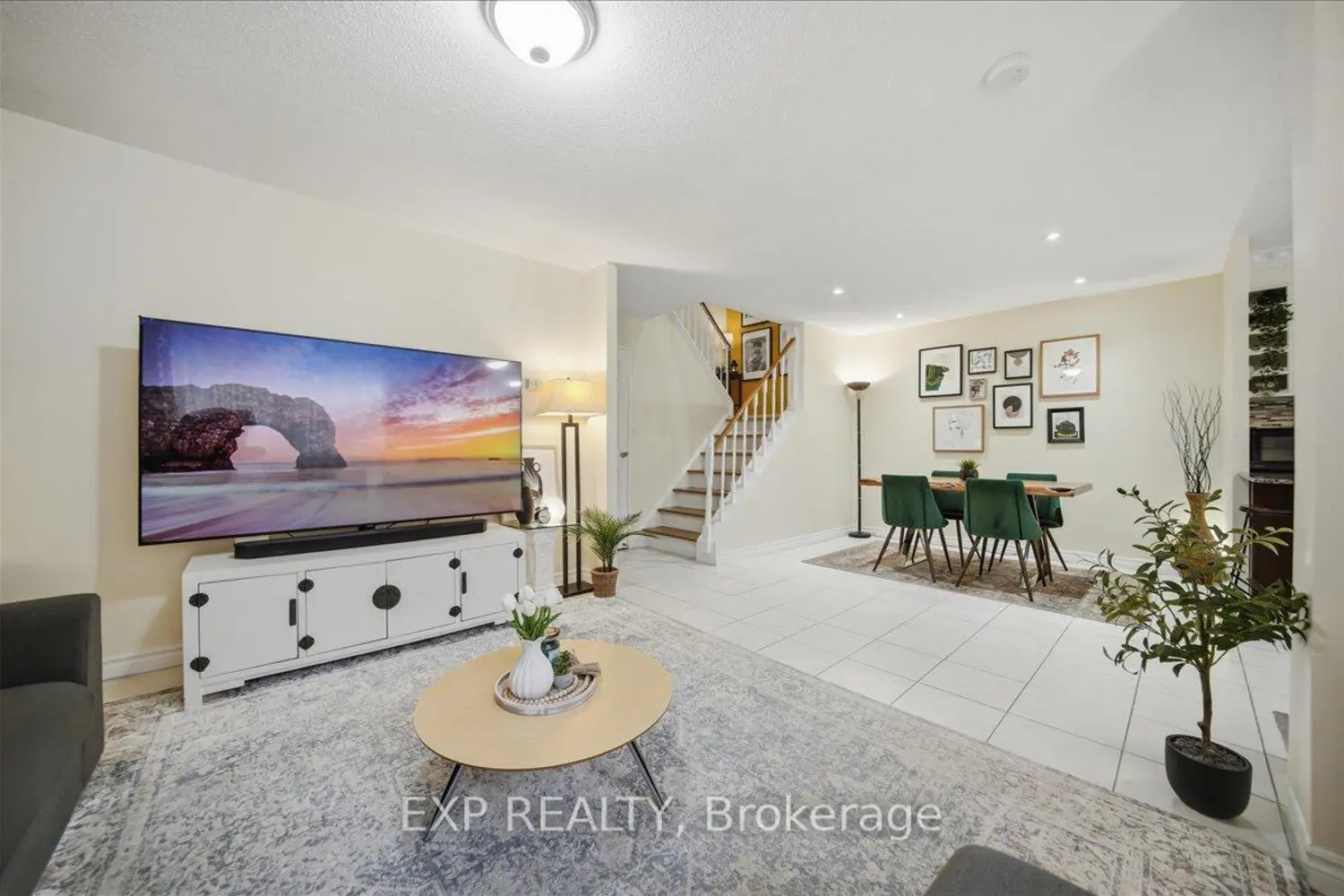 1055 Dundas Street 167