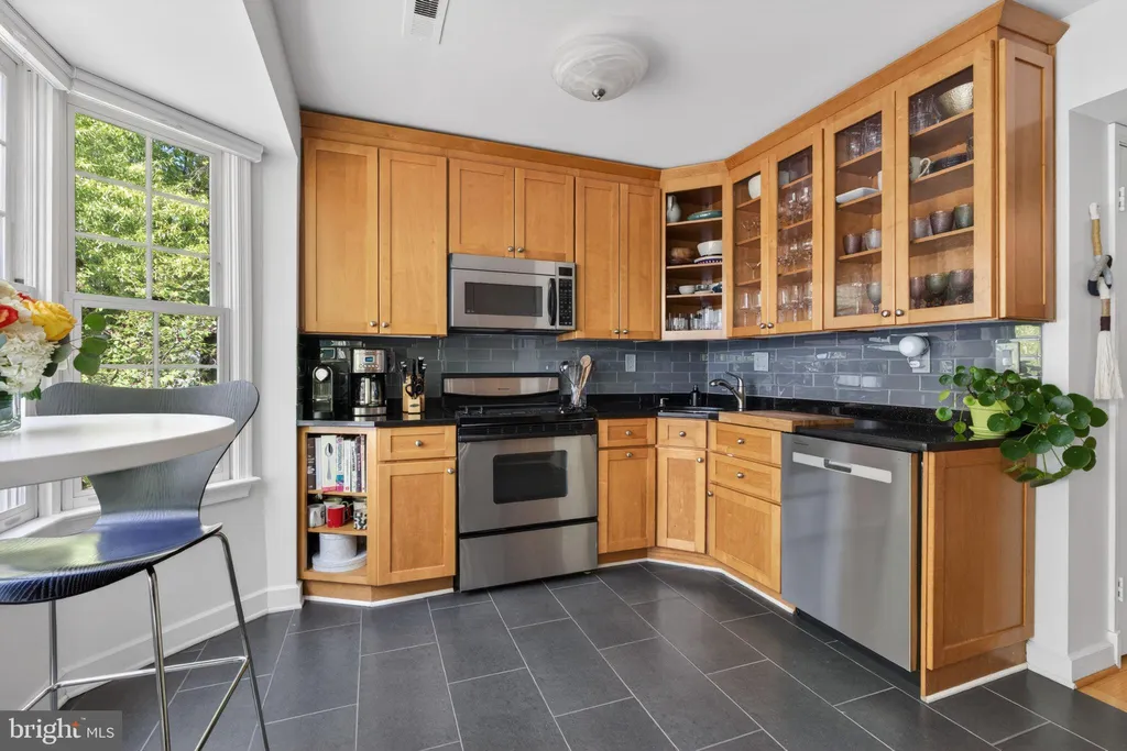 Additional image 15 of 4625 Macarthur Boulevard NW Unit B, Washington, DC 20007