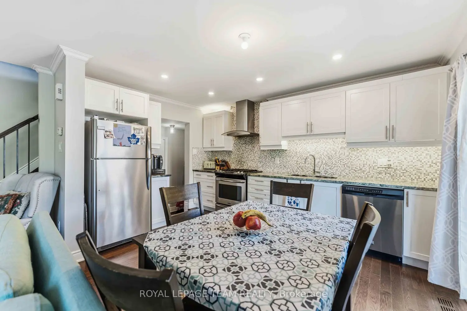 231 Cayman Road photo 5
