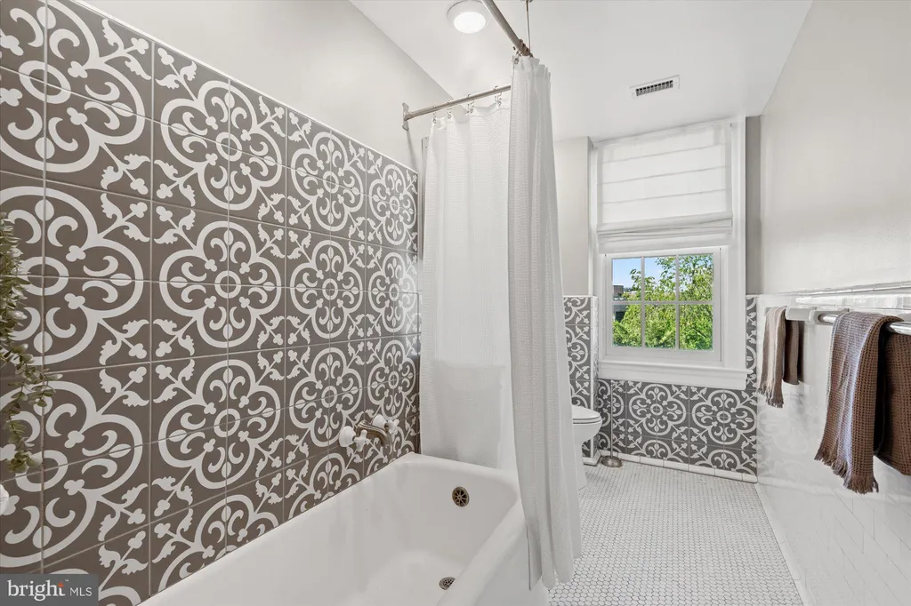Additional image 22 of 1661 Crescent Place NW Unit 404, Washington, DC 20009