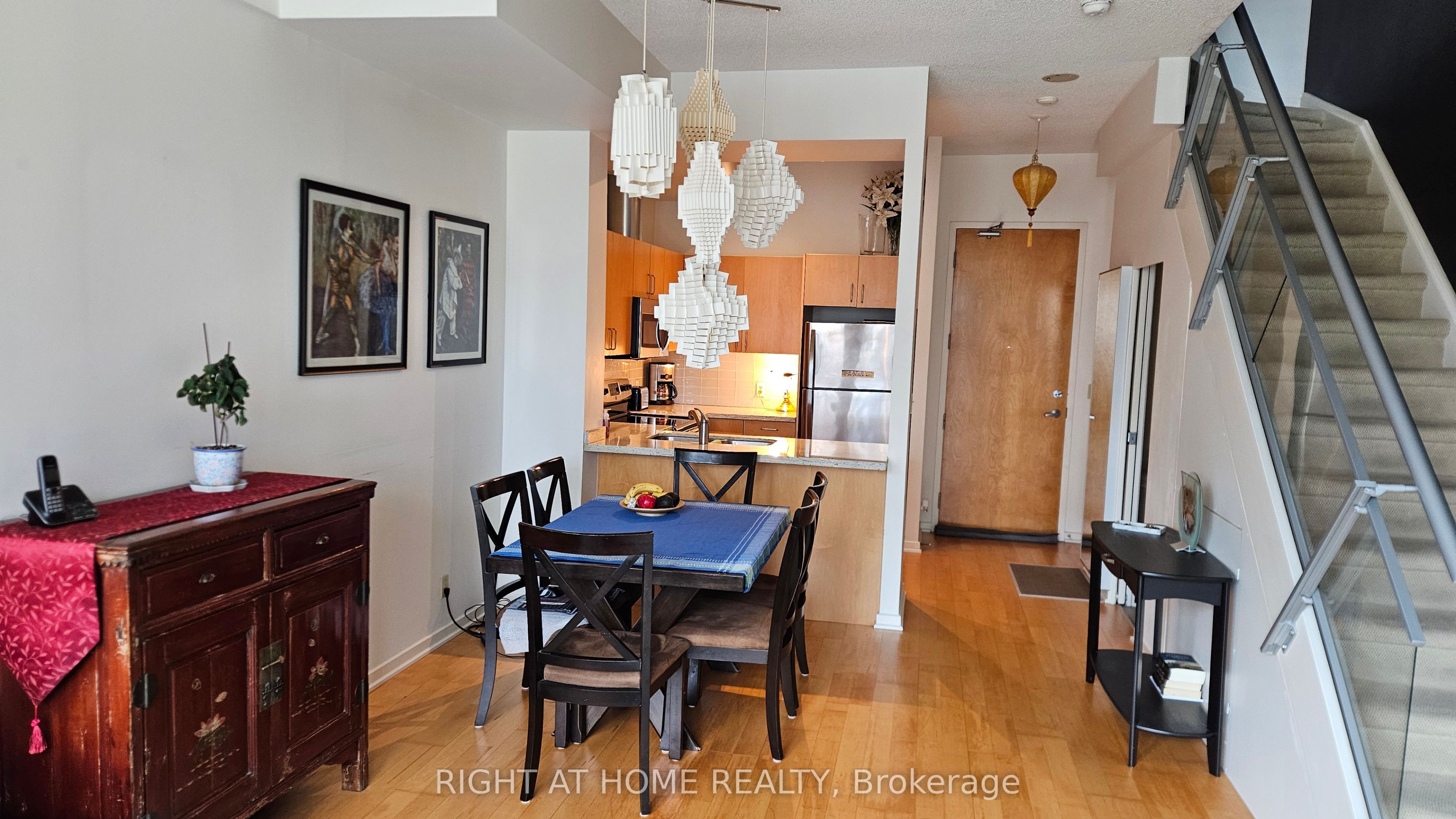 Additional image 5 of 910-388 Richmond Avenue W, Toronto, ON, M5V 3P1