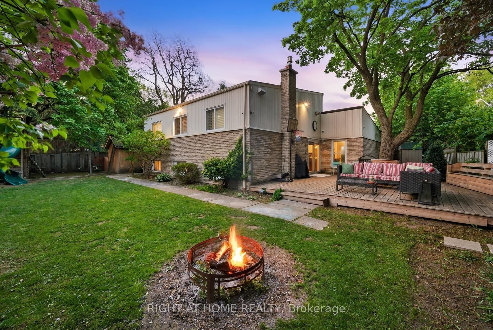 Additional image 4 of 6415 Dunray Court, Mississauga, ON, L5N 1E7