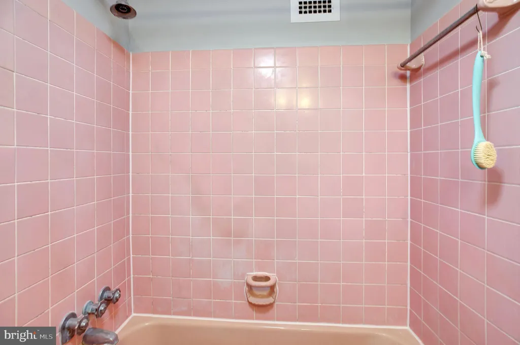 4201 Cathedral Avenue NW Unit 511E, Washington, DC 20016