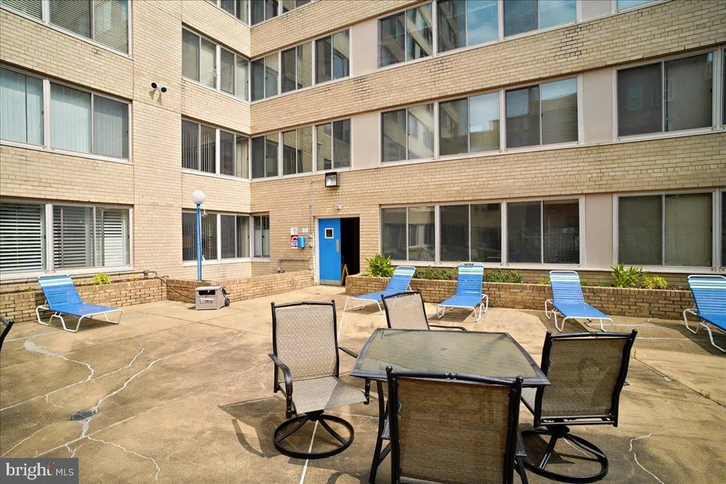 922 24th Street NW Unit 415, Washington, DC 20037