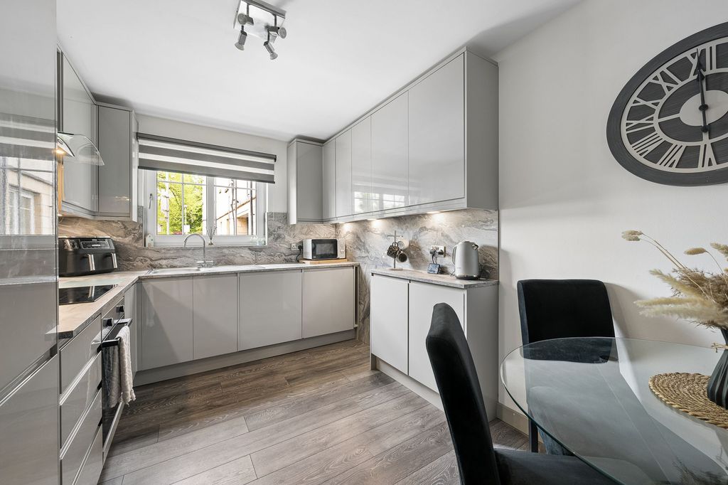 Additional image 8 of 2 bed flat for saleQuarrywood Court, Livingston EH54