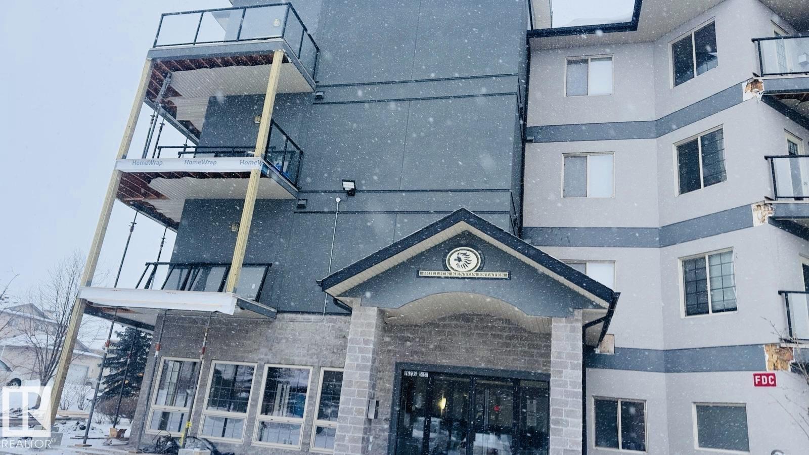 113-16235 51 Street NW, Edmonton, AB, T5Y0V3