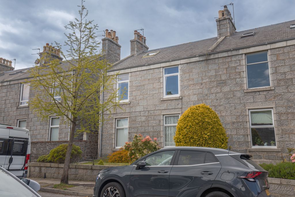Additional image 20 of 4 bed maisonette for saleIrvine Place, Aberdeen AB10