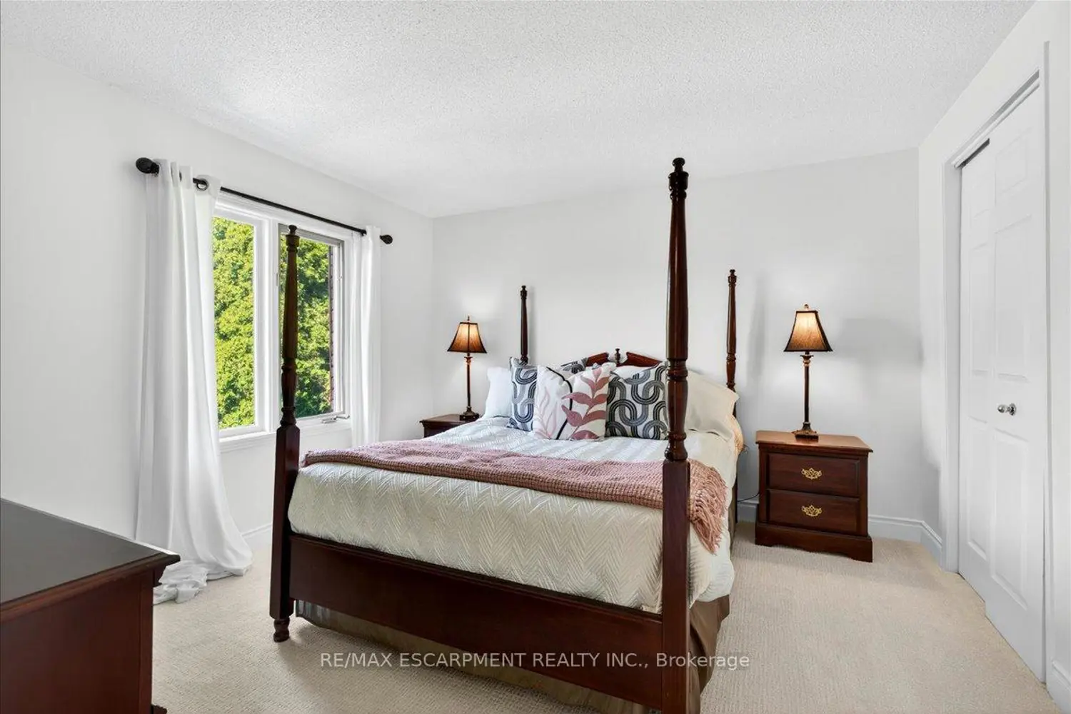 Additional image 7 of 799 Hawkins Crescent