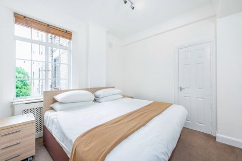 Upper Woburn Place, London WC1H