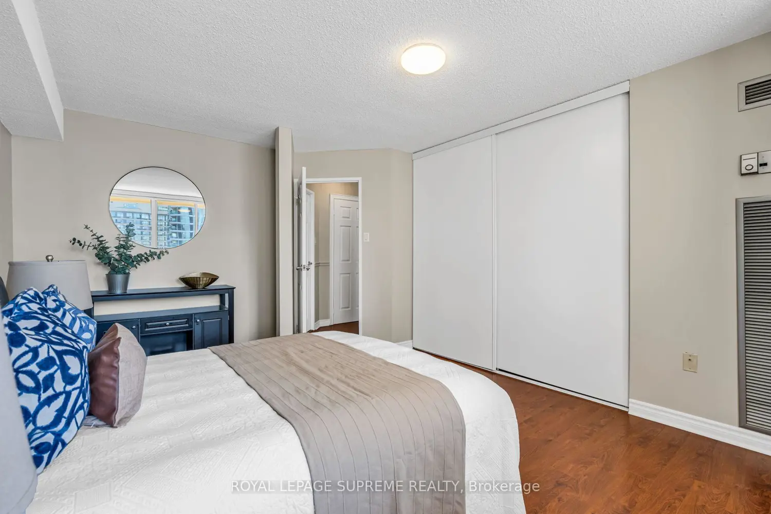 Additional image 12 of 3590 Kaneff Crescent 1907