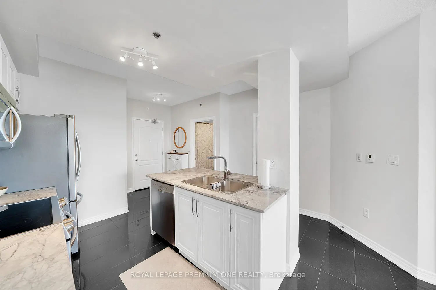 1419 Costigan Road 508 photo 5
