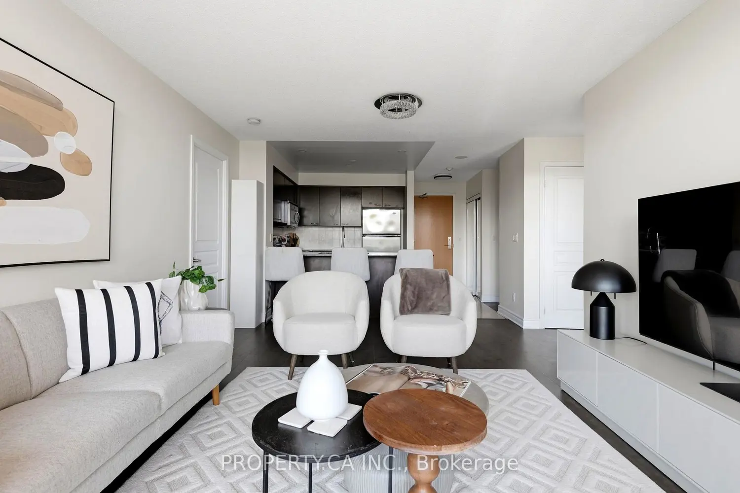 509 Beecroft Road 307 photo 3