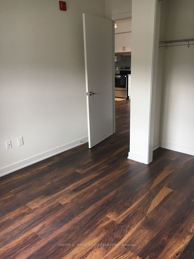 Additional image 4 of 405-340 Plains Road E, Burlington, ON, L7T 0C2