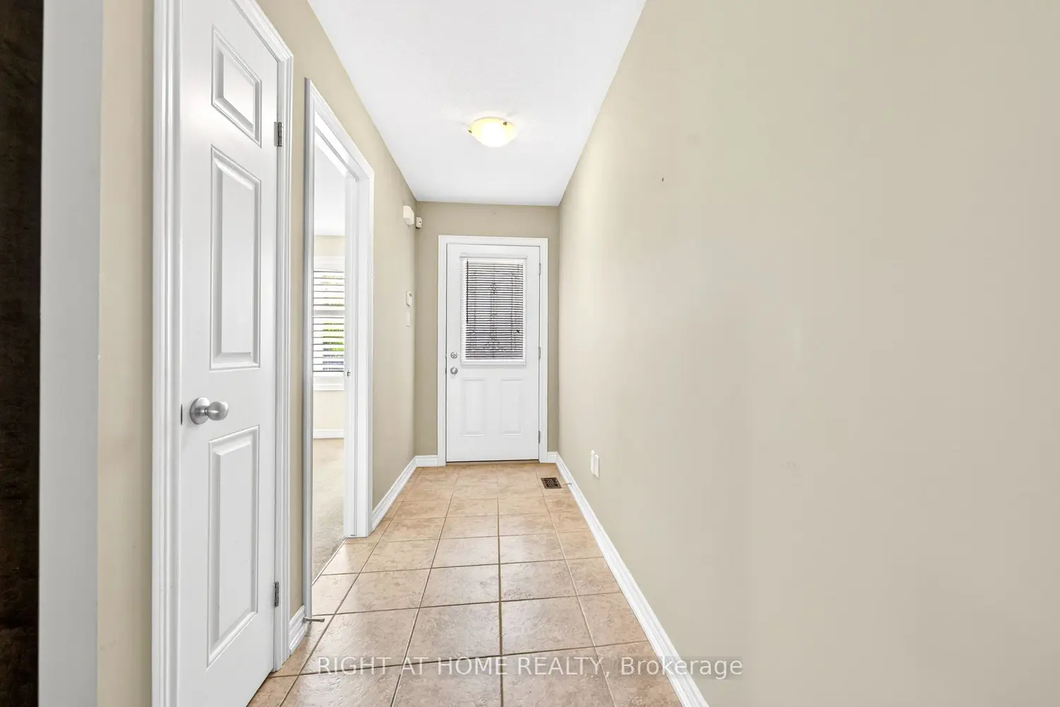 Additional image 16 of 32 Woodburn Avenue