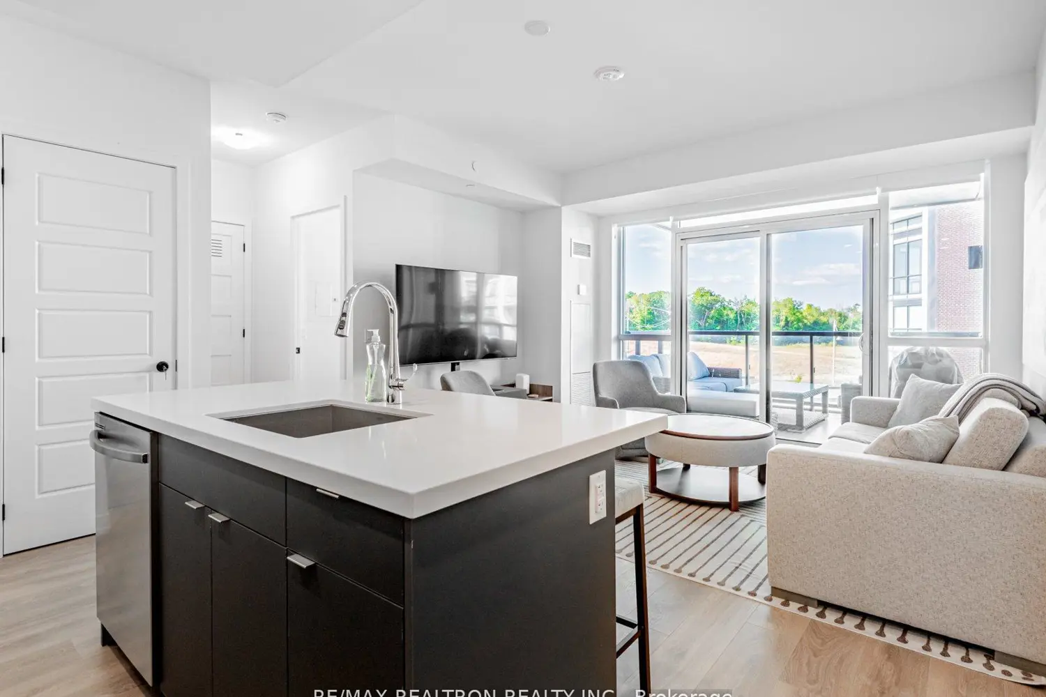 Additional image 9 of 415 Sea Ray Avenue 354