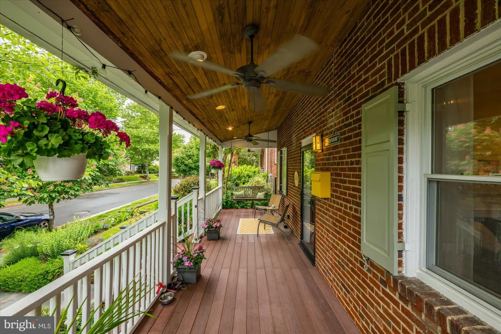 4417 Faraday Place NW, Washington, DC 20016 photo 3