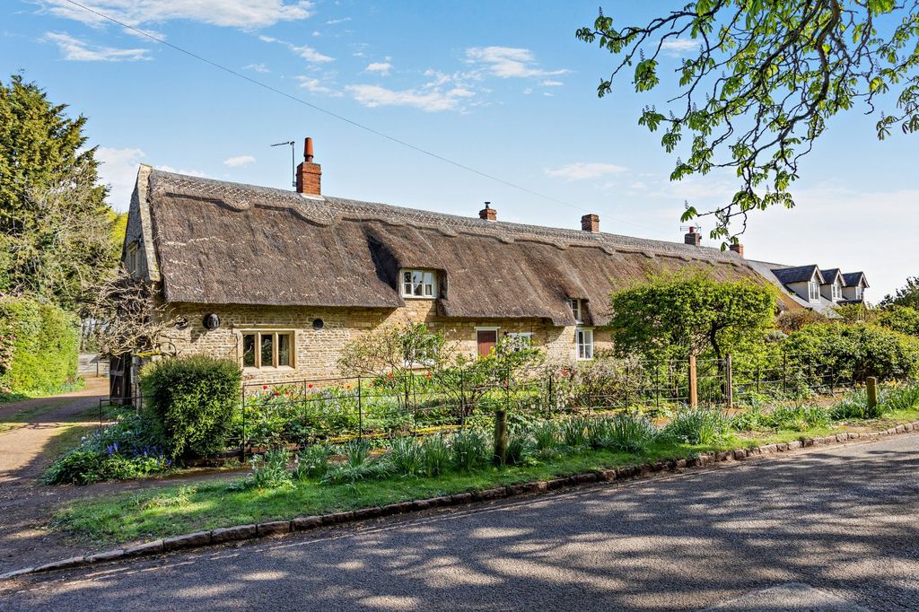 5 bed detached house for saleKetton Road, Hambleton, Oakham, Rutland LE15
