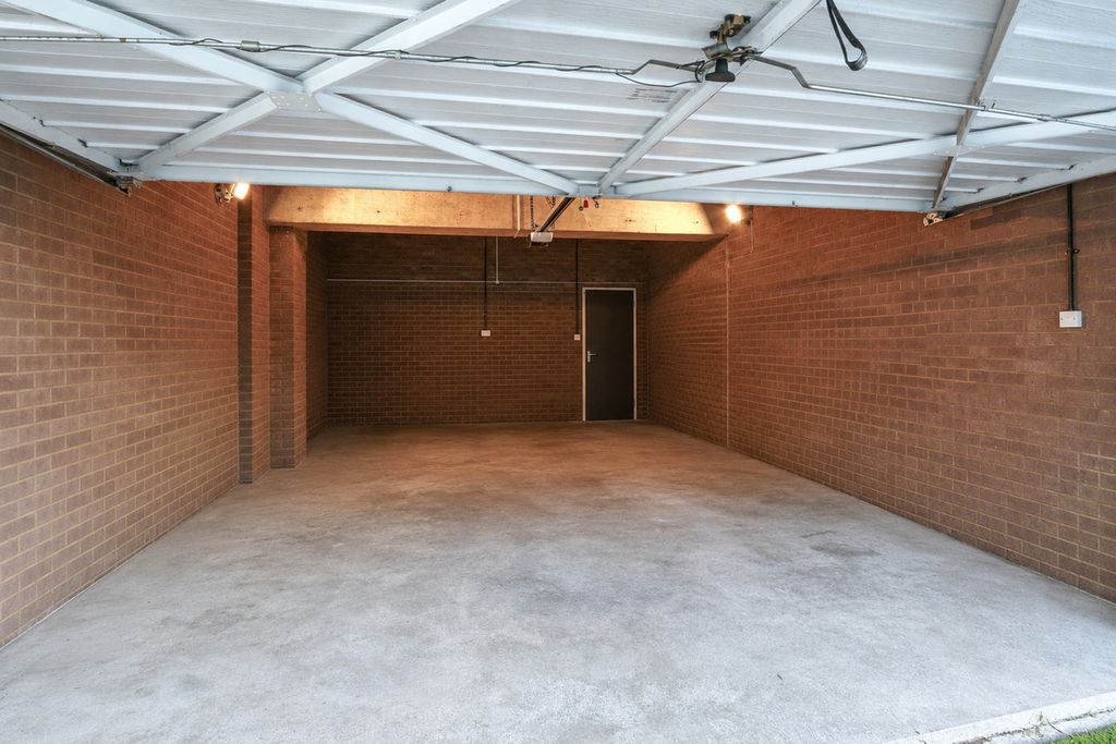 Additional image 21 of 4 bed flat for saleSandbanks Road, Poole BH14