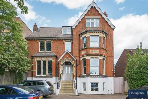 Thurlow Park Road, London SE21